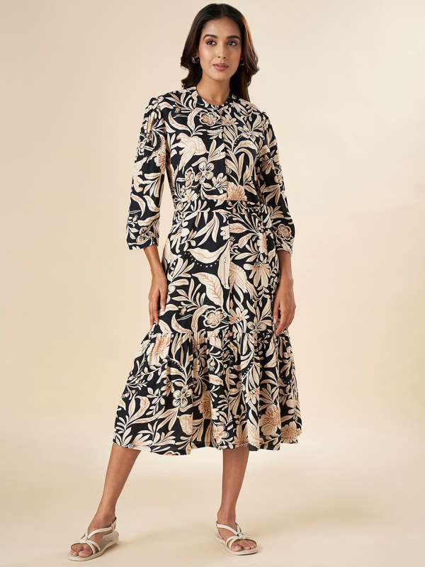 Akriti dresses shop by pantaloons