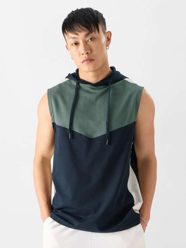 Hooded t deals shirt myntra