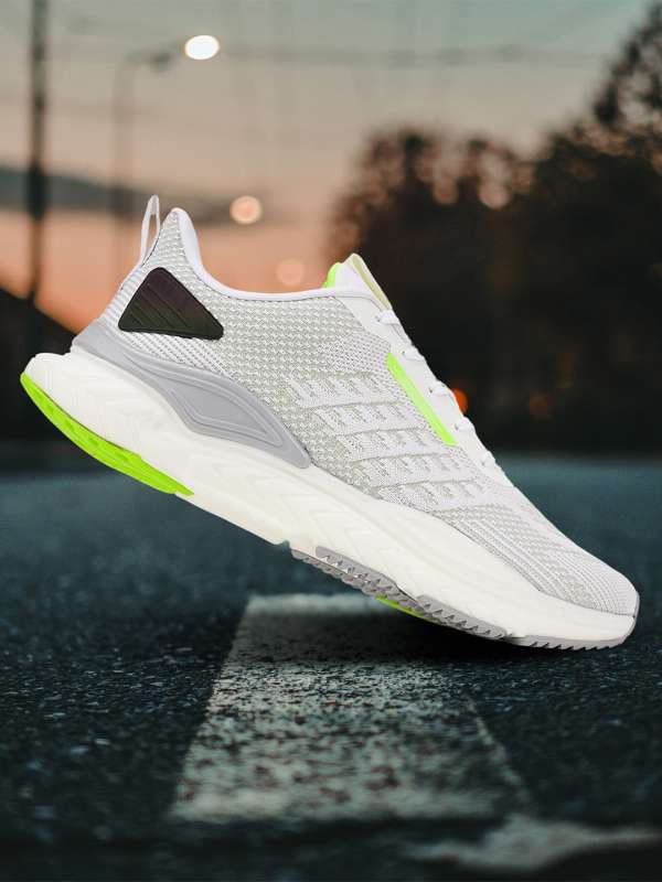 Lightweight Sports Shoes Buy Lightweight Sports Shoes online in