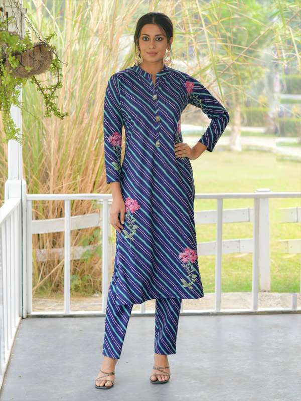 Idhu kurtis outlet