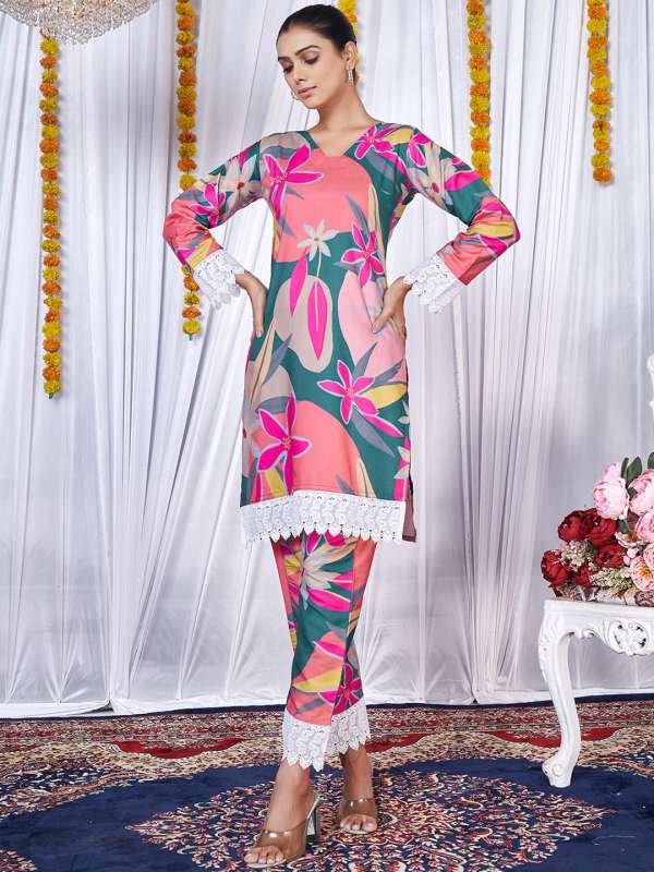 Simple indian costume online