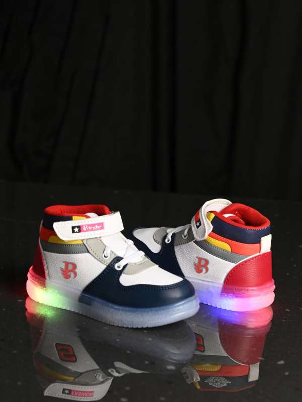 Nike light 2025 up shoes