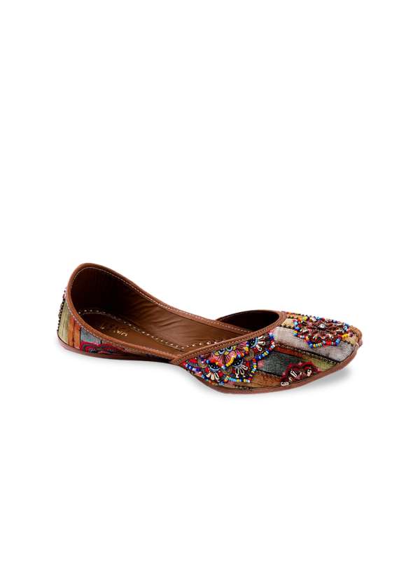 Ethnic Footwear Buy Ethnic Footwear Online Myntra