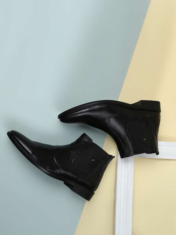 Best flat boots 219 on sale