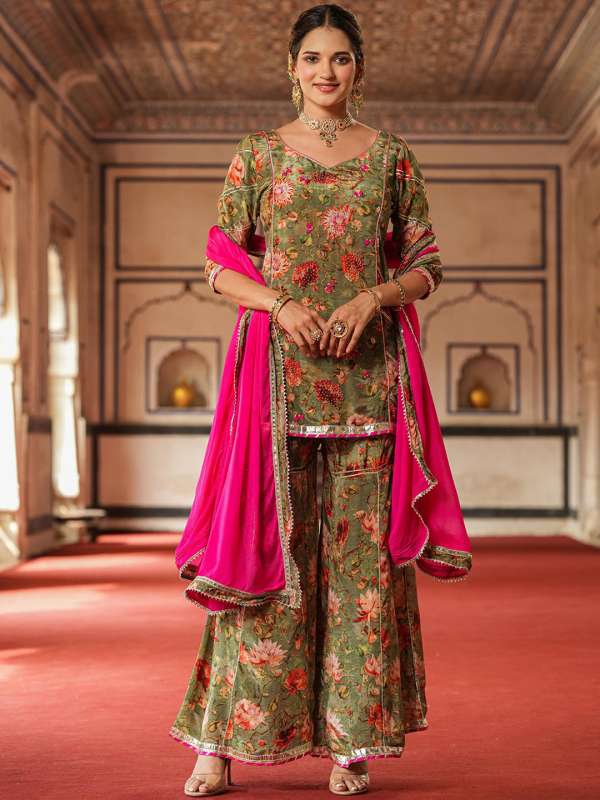 Sharara hot sale suit myntra
