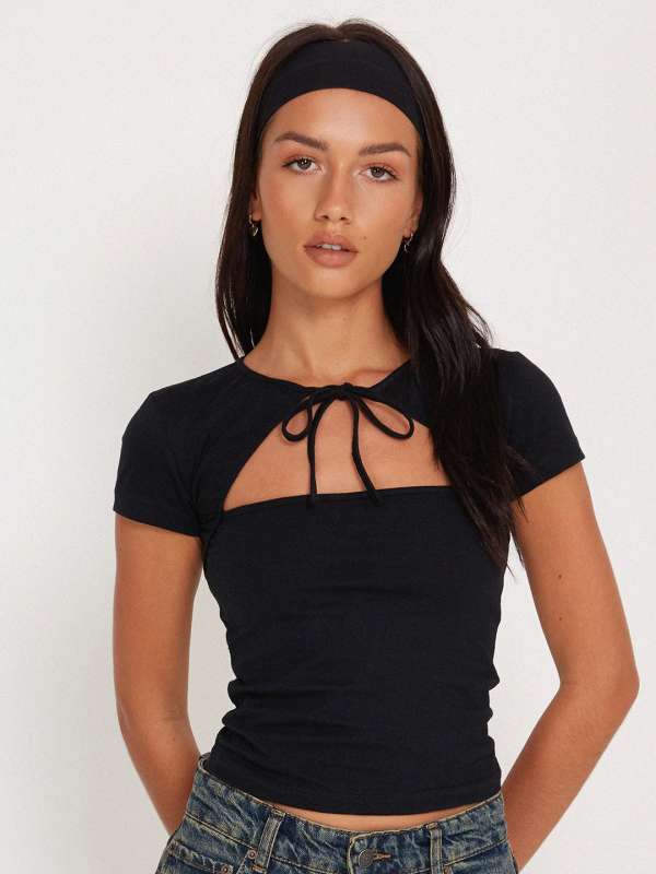 Neck sale cut top