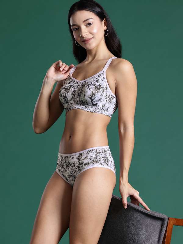Buy White Lingerie Sets for Women by Curwish Online