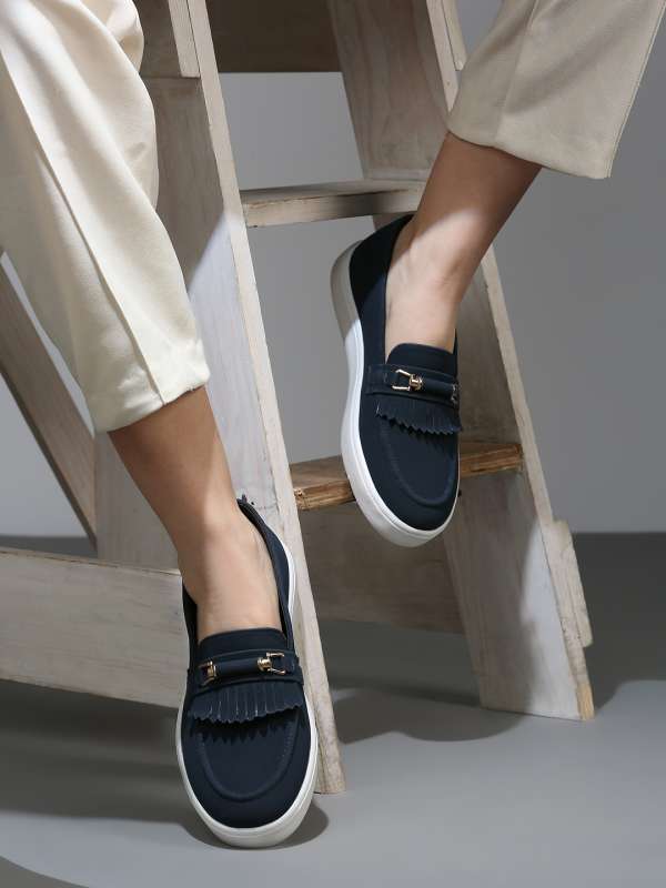 Loafers for Women Buy latest 2021 Women Loafer Shoes Online Myntra