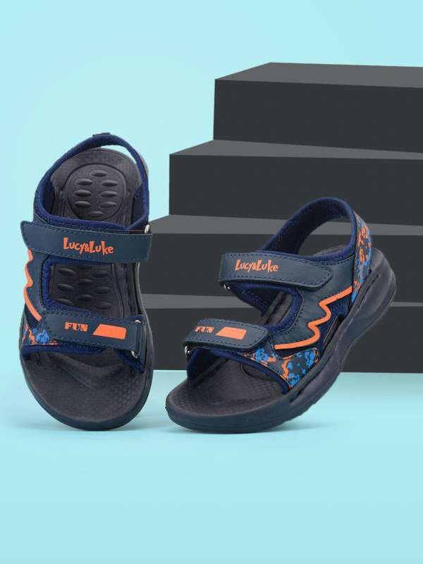 Next boys sales flip flops