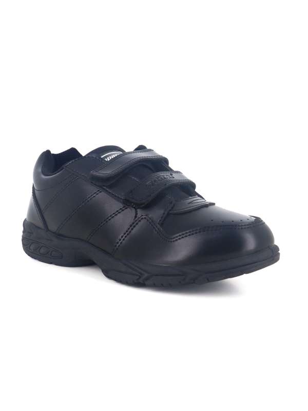 Mens velcro sports shoes top