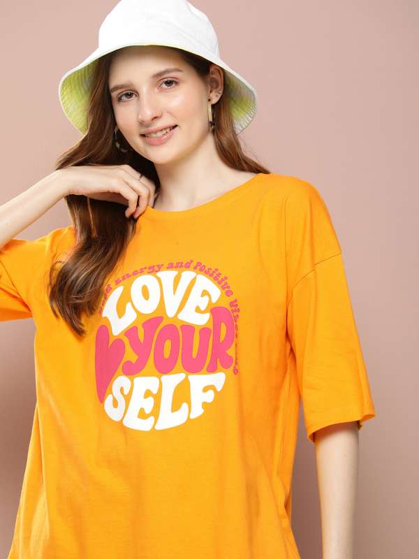 Orange t store shirt girl
