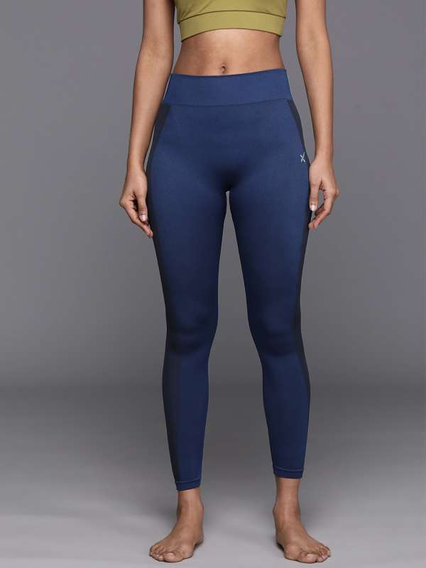 YYDGH High Waisted Yoga Pants for Women with Pockets Capri Leggings for  Women Workout Leggings for Women Yoga Capris Navy Blue L