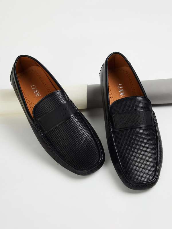 Lifestyle sales driving shoes