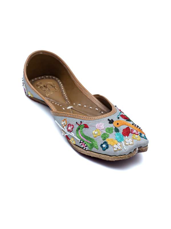 Ethnic flats hot sale