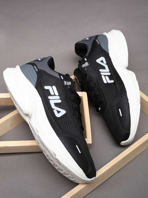 Fila men's carmon sneakers clearance