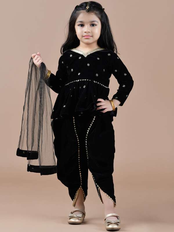 Buy online Black Cotton Lycra Leggings from Capris & Leggings for Women by  Gracit for ₹379 at 64% off