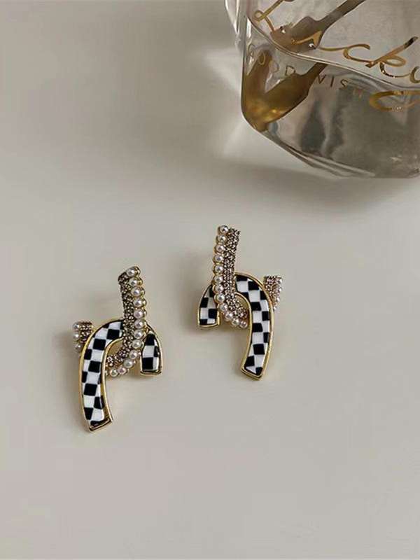 Black stone earrings online shopping shop