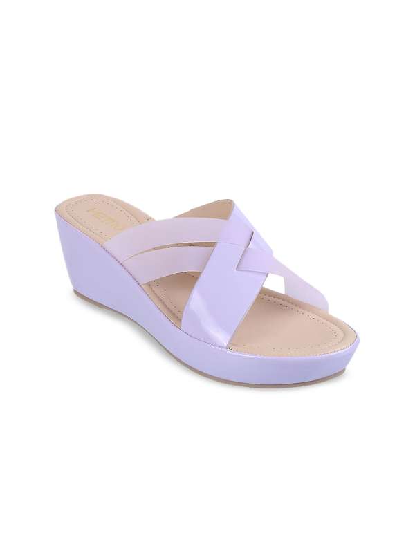 Light purple wedges top