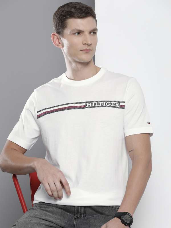 Tommy jeans t shirt price store
