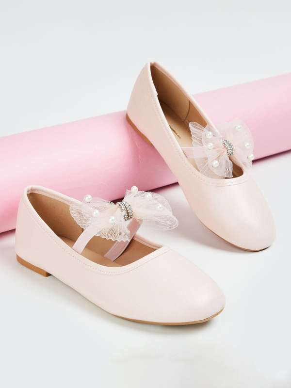 Girls footwear online clearance