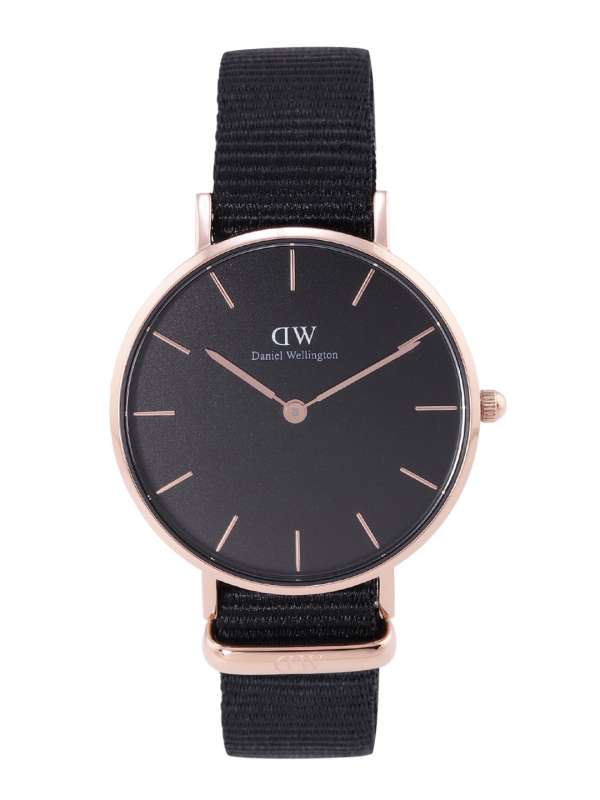 Daniel wellington black strap clearance