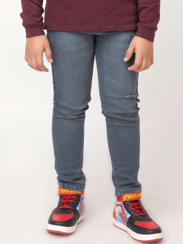 Buy Lucky Brand Boys' Classic Fit Straight Leg Denim Jeans, 5-Pocket Style  & Zipper Closure Online at desertcartINDIA