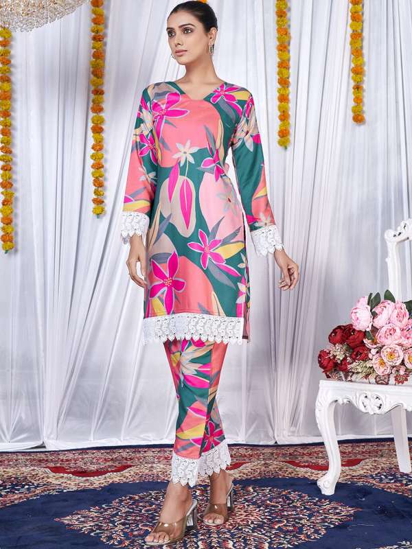 Buy stitched hotsell suits online