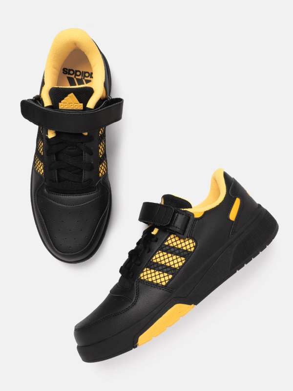 Tennis Shoes Get utpo 50 on Tennis Shoes For Men Women Kids Online Myntra
