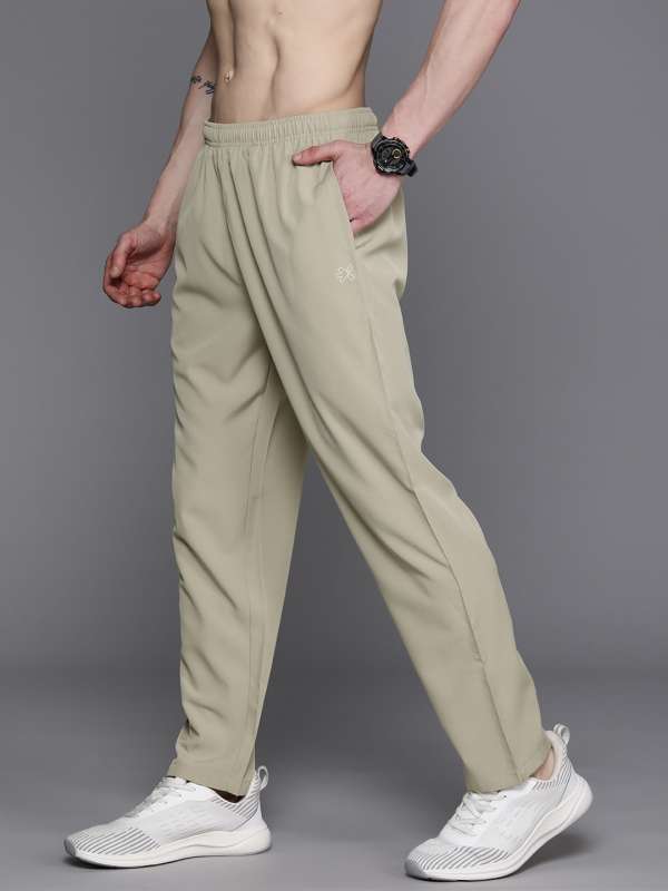 Track Pants Men Buy Men s Track Pants Online in India Myntra