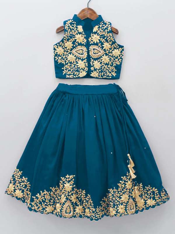 Halter sales neck choli