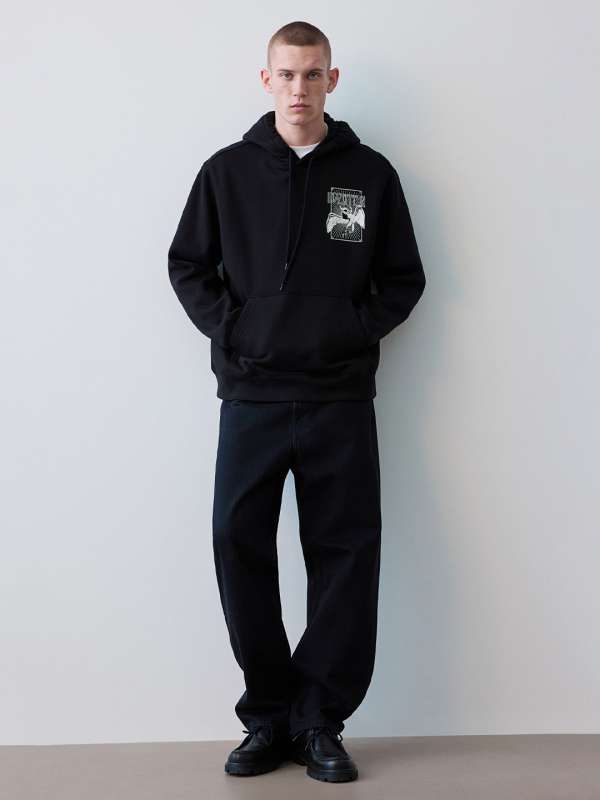Black graphic discount sweatshirt