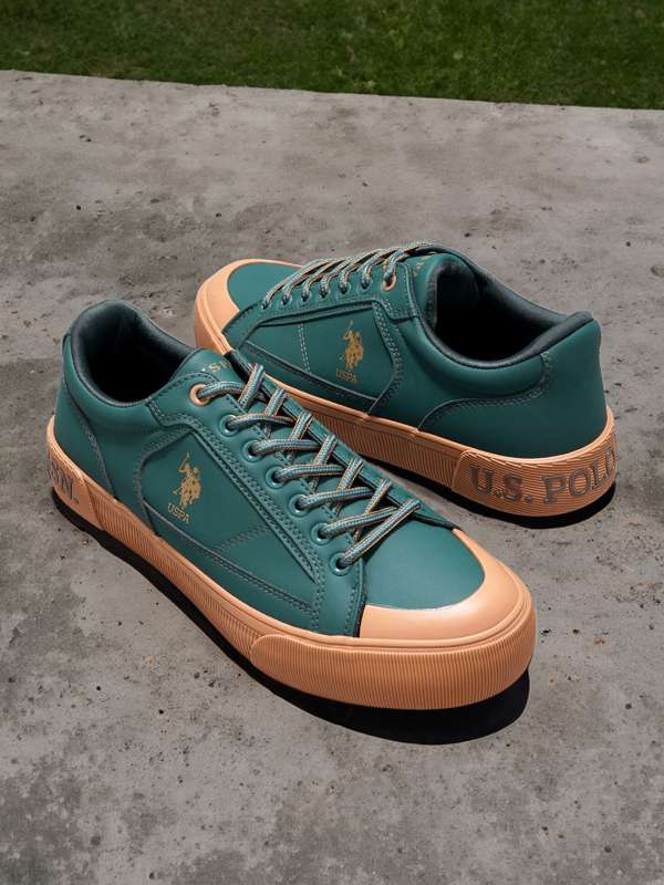 Bond street canvas shoes store