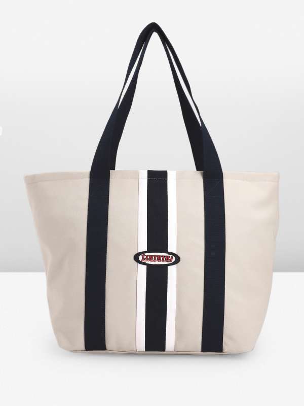 Tommy hilfiger 2025 bags india