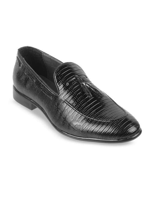 Wildcraft formal shoes on sale
