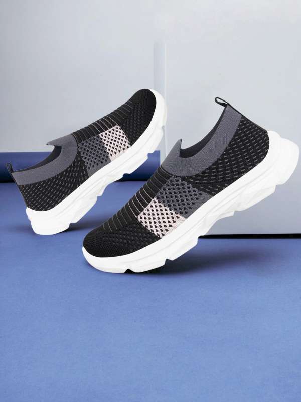Slip on tennis shoes for boys best sale