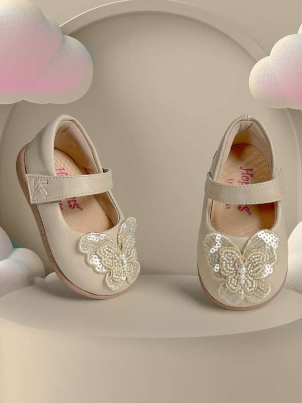 Small baby girl shoes clearance