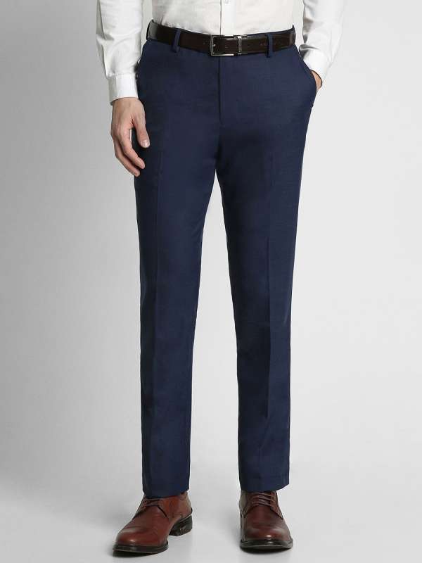 How to store slim fit trousers
