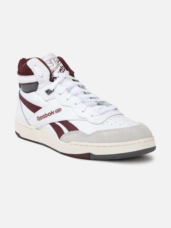 Footwear in hotsell myntra