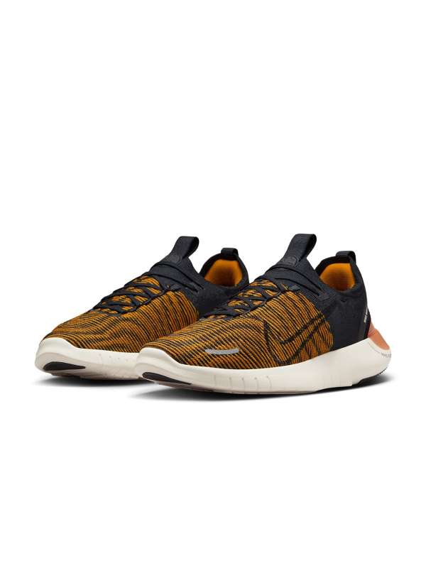 Nike free rn sales flyknit hombre naranja
