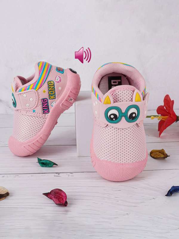 Pink Sneakers Buy Trendy Pink Sneakers Online in India Myntra
