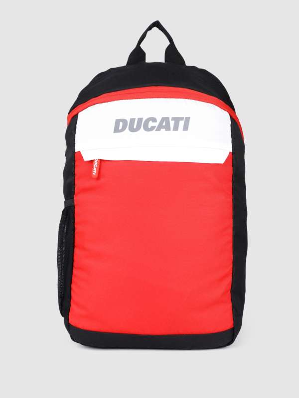 Hiking 2024 bags myntra