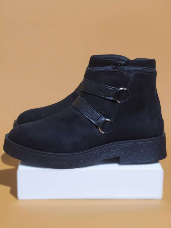 Black Boots 4732226.htm Buy Black Boots 4732226.htm online in India