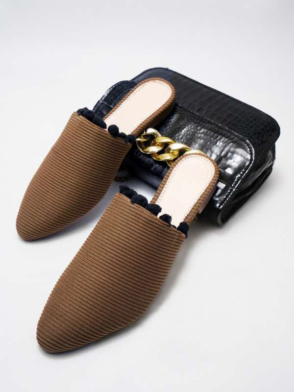 Pom Footwear Flip Flops Buy Pom Footwear Flip Flops online in India