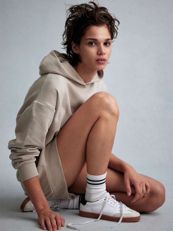 Oversized hoodie dress outfit sales