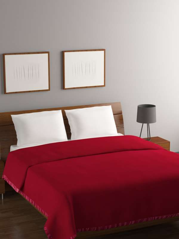 Bombay Dyeing Comforters Buy Bombay Dyeing Comforters online in