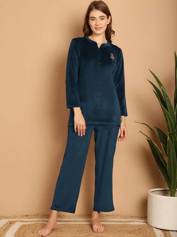 Winter velvet night suits online hot sale