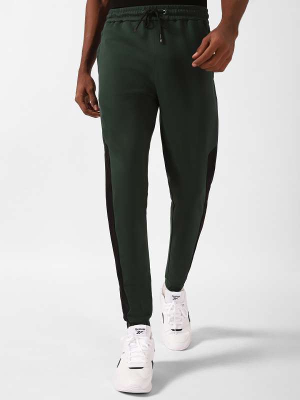 Reebok retro joggers in black bq5422 on sale