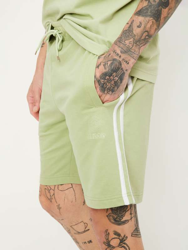 Myntra shorts deals