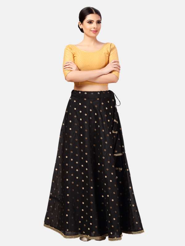 Black long online skirt and top