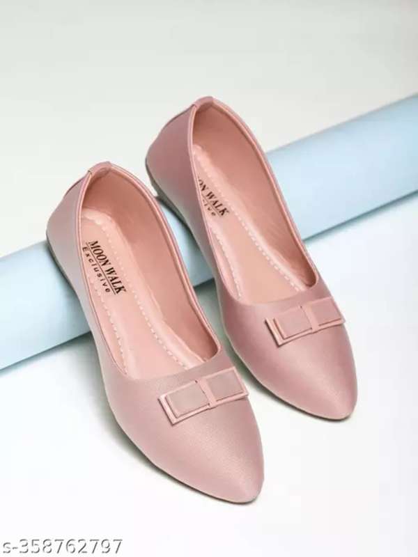 Pointed toe bellies top